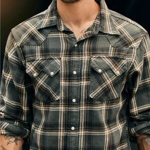 Imogene and Willie sawtooth pearl snap in caldera Men’s Medium Japanese Flannel